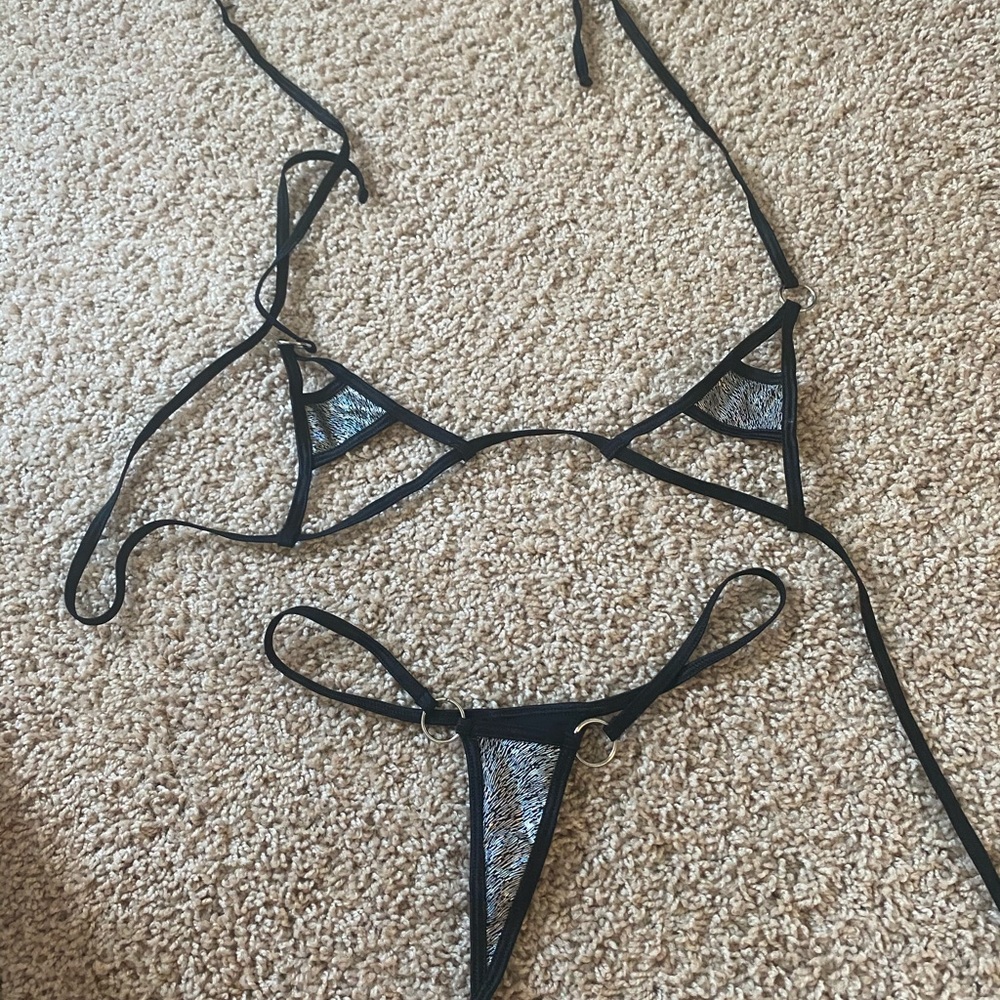 String bikini